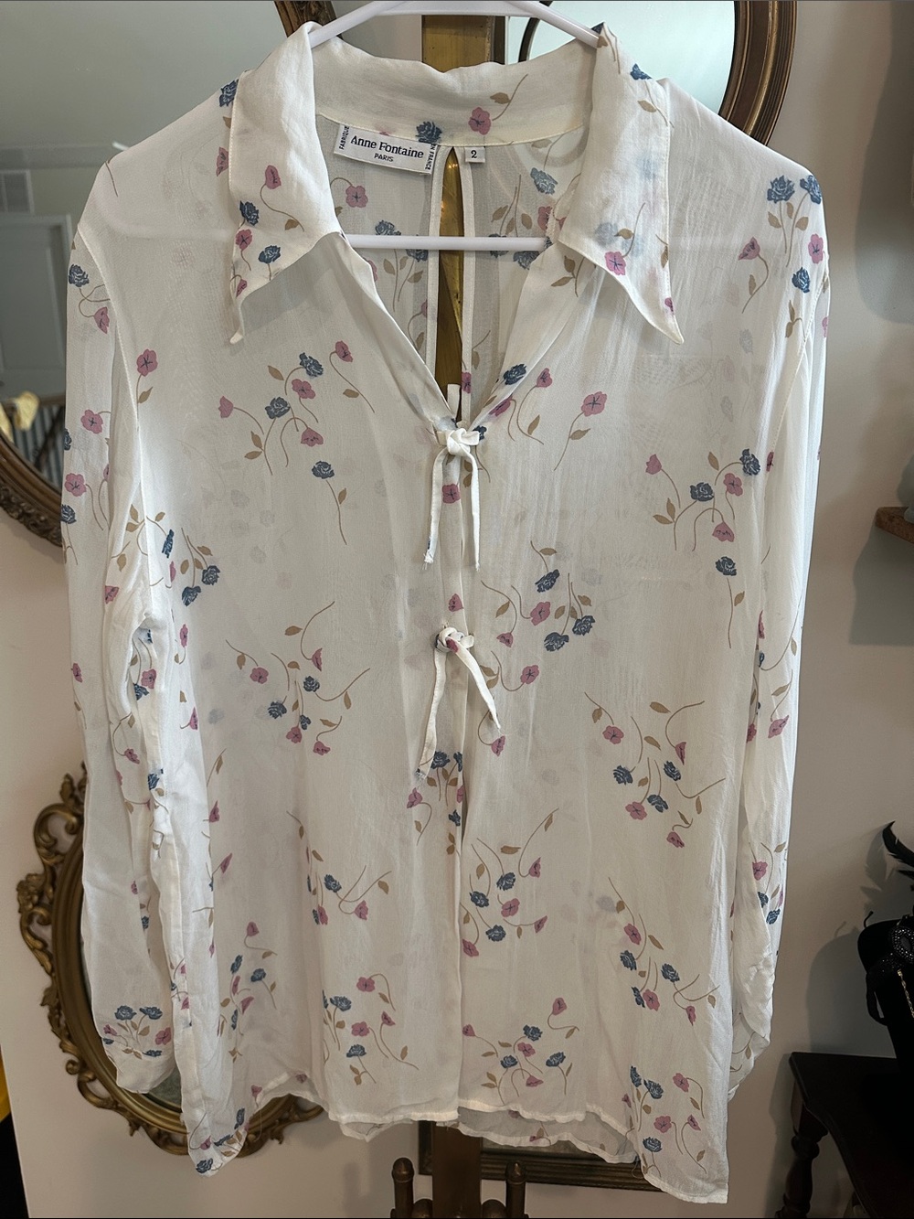 Anne Fontaine Paris Cream Floral Tie-Front and Back Blouse. Size 2 - Picture 2 of 5